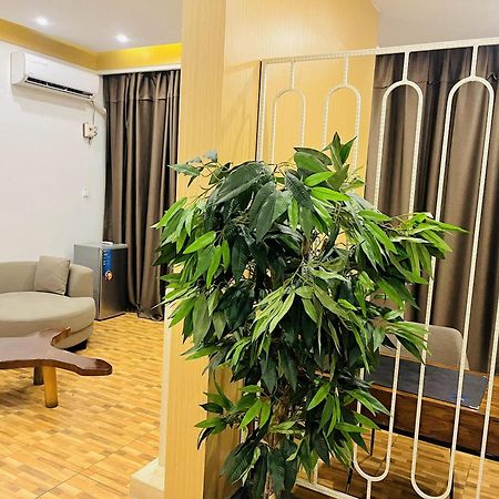 H&H Hotel Kinshasa Bagian luar foto